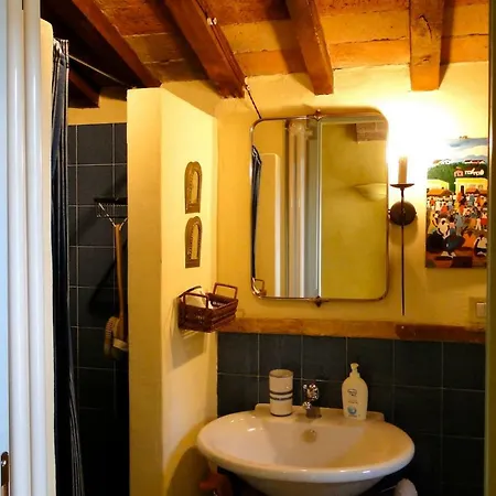 Appartamento Casa Prisca Nel Borgo Antico *